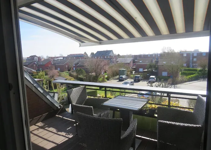 Dieks-inn By Tanny Daire